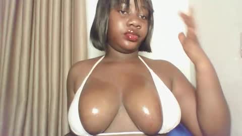 chocolateassgirl61 online show from November 2025 06:03:02 PM