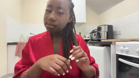 chocolatebunnycakez online show from February 2026 02:05:02 AM
