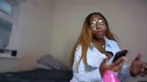 chocolatebunnycakez online show from July 2026 07:04:01 PM
