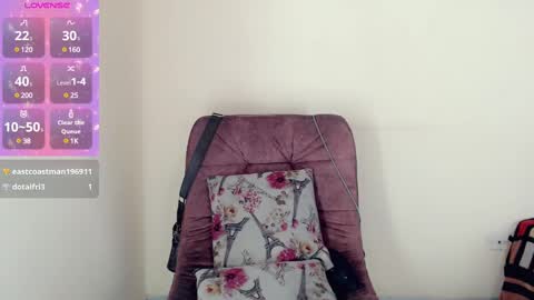 Snapshot of chocolatetriplex chatting on January 2025 05:05:02 PM chocolatetriplex online show from January 2025 05:05:02 PM