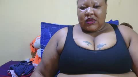 Snapshot of chocolovebbw1986 chatting on November 2025 06:24:02 AM XSEXYBBW69 online show from November 2025 06:24:02 AM