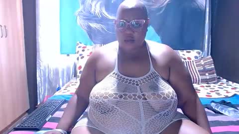 Snapshot of chocolovebbw1986 chatting on May 2026 07:27:02 AM XSEXYBBW69 online show from May 2026 07:27:02 AM