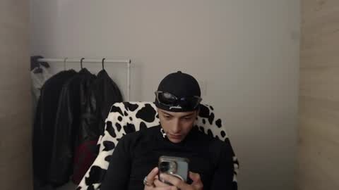 chomelo online show from July 2026 10:34:02 PM