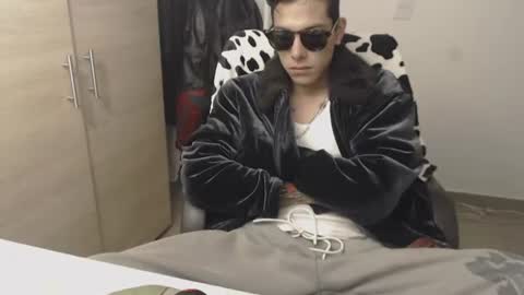 chomelo online show from July 2026 10:08:02 PM