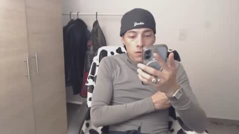 chomelo online show from July 2026 01:36:01 AM