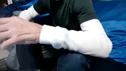 chris526520 online show from March 2025 04:28:01 AM