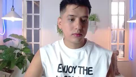 C H R I S  online show from February 2026 07:43:01 PM