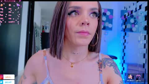 Snapshot of chris_parker01 chatting on March 2025 03:59:01 PM juli Instagram july rv17 - Twitter juli rv17 online show from March 2025 03:59:01 PM