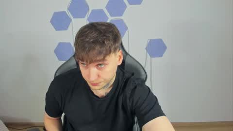 Snapshot of chris_tyson chatting on December 2024 01:43:01 AM Chris Tyson online show from December 2024 01:43:01 AM