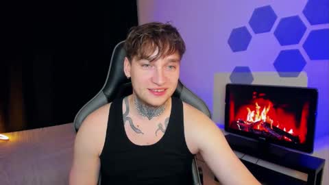 Snapshot of chris_tyson chatting on February 2025 09:15:01 PM Chris Tyson online show from February 2025 09:15:01 PM