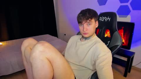 Snapshot of chris_tyson chatting on February 2025 12:17:01 AM Chris Tyson online show from February 2025 12:17:01 AM