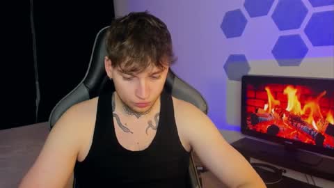 Snapshot of chris_tyson chatting on February 2025 01:17:02 PM Chris Tyson online show from February 2025 01:17:02 PM