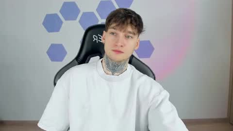 Snapshot of chris_tyson chatting on February 2025 10:42:02 PM Chris Tyson online show from February 2025 10:42:02 PM