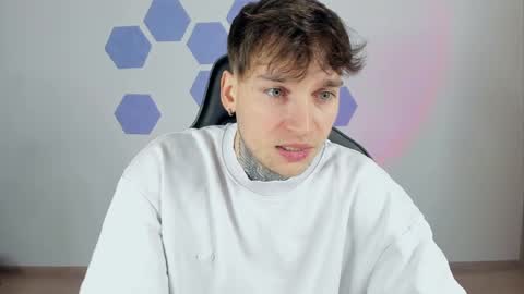 Snapshot of chris_tyson chatting on February 2025 01:48:02 AM Chris Tyson online show from February 2025 01:48:02 AM