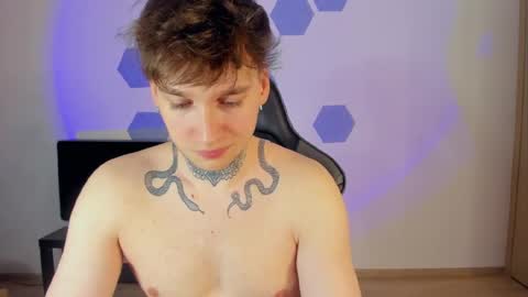 Snapshot of chris_tyson chatting on March 2025 02:57:02 AM Chris Tyson online show from March 2025 02:57:02 AM