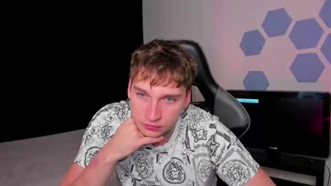 Snapshot of chris_tyson chatting on September 2025 01:27:01 AM Chris Tyson online show from September 2025 01:27:01 AM