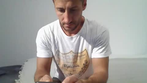 chrisaron online show from November 2025 03:30:02 AM