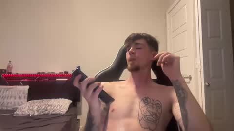 chrisoncam01 online show from January 2026 03:43:01 AM