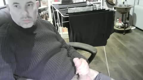 chrisprngr online show from April 2026 07:33:01 PM