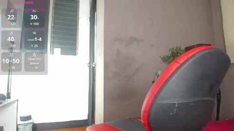 Snapshot of chriss_ath chatting on May 2026 12:44:01 PM chriss online show from May 2026 12:44:01 PM