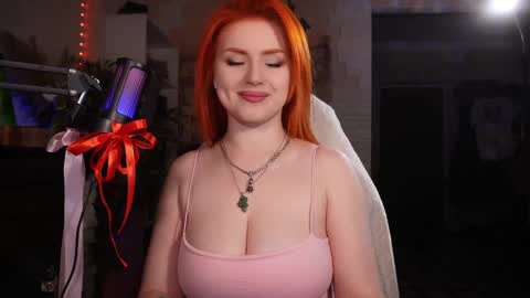 Snapshot of chriss_foxx chatting on March 2025 03:40:01 PM chriss_foxx online show from March 2025 03:40:01 PM