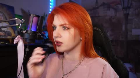 Snapshot of chriss_foxx chatting on March 2025 06:43:02 PM chriss_foxx online show from March 2025 06:43:02 PM