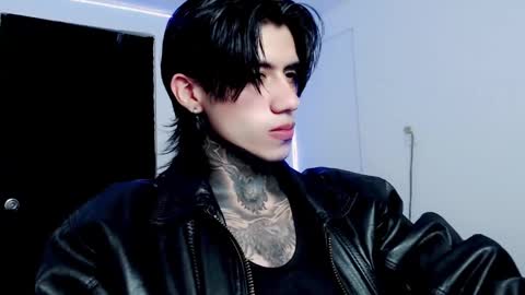 CHRIS  INDEPENT MODEL online show from February 2025 04:47:01 PM