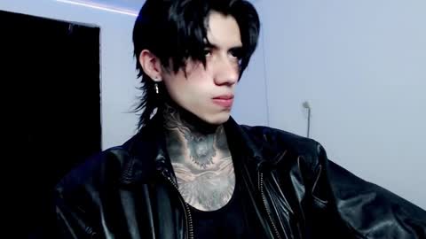 CHRIS  INDEPENT MODEL online show from February 2025 02:05:02 AM