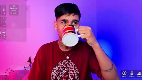 Snapshot of chriss_wg_ chatting on November 2025 12:17:01 PM Christian Wang online show from November 2025 12:17:01 PM