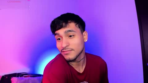 Snapshot of chriss_wg_ chatting on December 2025 02:26:01 PM Christian Wang online show from December 2025 02:26:01 PM