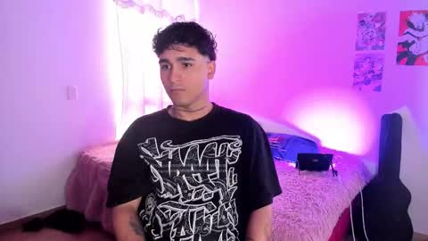 Snapshot of chriss_wg_ chatting on February 2026 08:03:02 PM Christian Wang online show from February 2026 08:03:02 PM