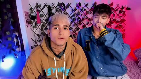 Christian Wang online show from April 2026 11:21:02 PM