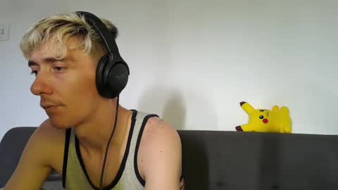 Snapshot of chrisslicer chatting on November 2025 01:32:02 PM Christopher online show from November 2025 01:32:02 PM