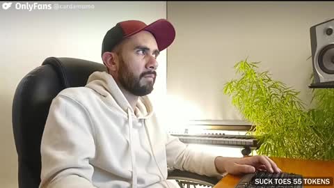 Snapshot of chrissmithin5 chatting on January 2025 03:15:02 AM Cardamomo online show from January 2025 03:15:02 AM