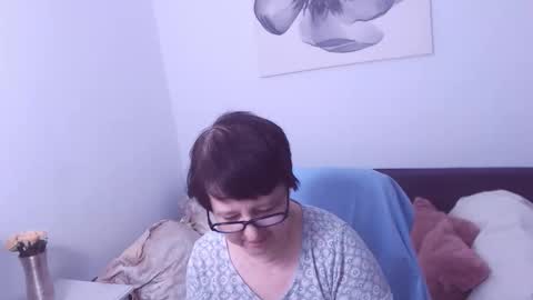 Snapshot of christarose chatting on November 2025 05:53:01 PM Christa online show from November 2025 05:53:01 PM