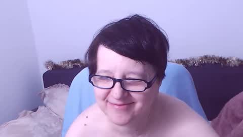 Snapshot of christarose chatting on December 2025 02:22:02 PM Christa online show from December 2025 02:22:02 PM