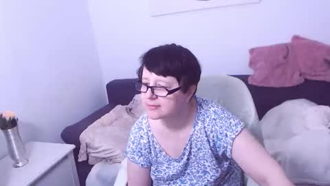 Snapshot of christarose chatting on February 2026 01:03:02 PM Christa online show from February 2026 01:03:02 PM