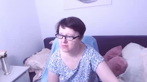 Snapshot of christarose chatting on February 2026 01:20:01 PM Christa online show from February 2026 01:20:01 PM