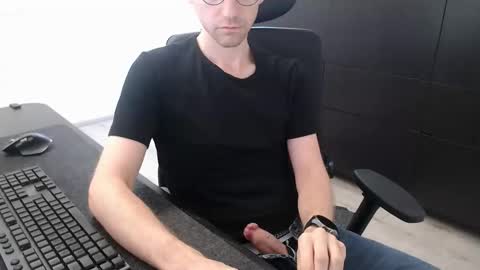 christianblck online show from October 2025 07:20:02 AM