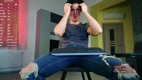 UPVOTE ME ------  ILL DO SOMETHING FOR FREE online show from May 2026 07:26:02 AM