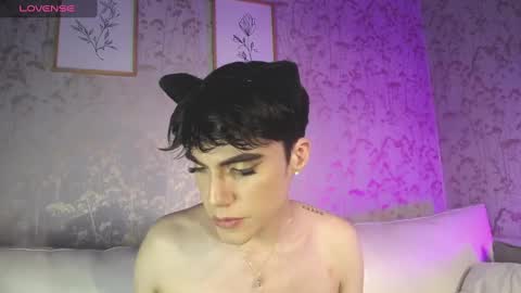 Snapshot of christianm_18 chatting on December 2024 02:03:02 AM Chris online show from December 2024 02:03:02 AM