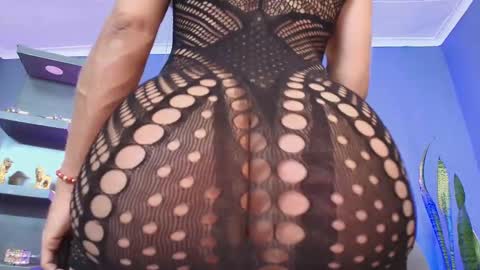 Christiekroes online show from March 2026 02:02:02 PM