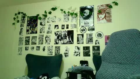 CHRISTINA online show from September 2025 01:22:02 PM