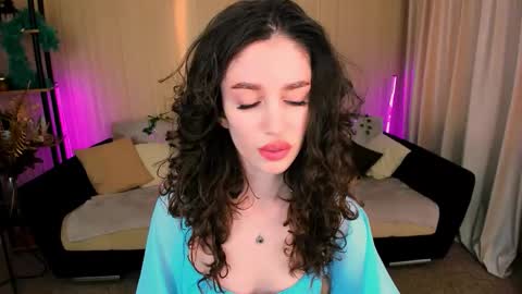 christinaconteeree online show from September 2025 01:22:02 PM