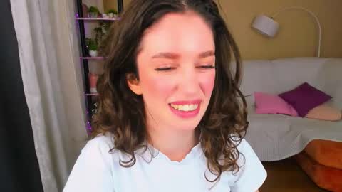 christinaconteeree online show from September 2025 02:08:01 PM