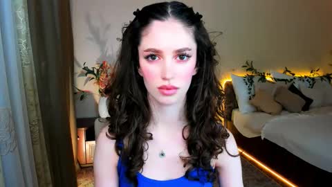 christinaconteeree online show from September 2025 05:26:03 PM