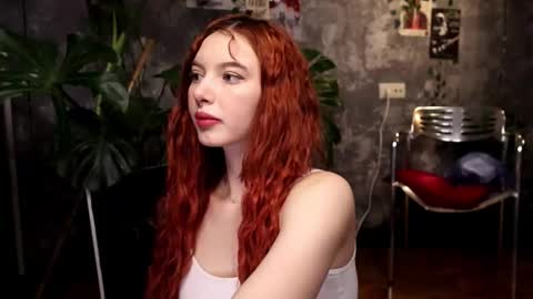 Snapshot of christine_bae chatting on February 2026 12:25:01 PM Eva online show from February 2026 12:25:01 PM