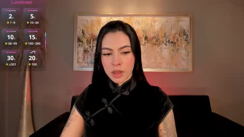 Christine Ford online show from November 2025 01:32:02 PM