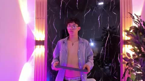 Snapshot of christopher_hunter chatting on February 2026 05:13:02 AM Chrisopher Hunter online show from February 2026 05:13:02 AM