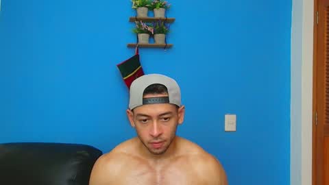 Snapshot of christopher_w chatting on December 2024 02:24:01 AM Christopher online show from December 2024 02:24:01 AM